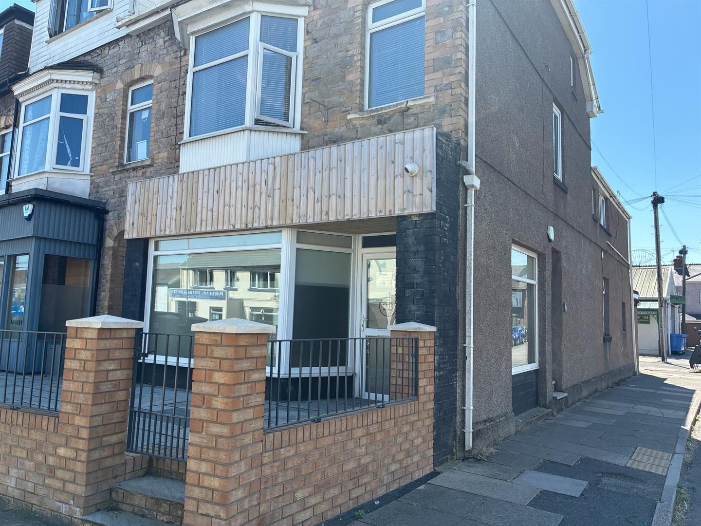 28 New Road, Porthcawl, CF36 5DN